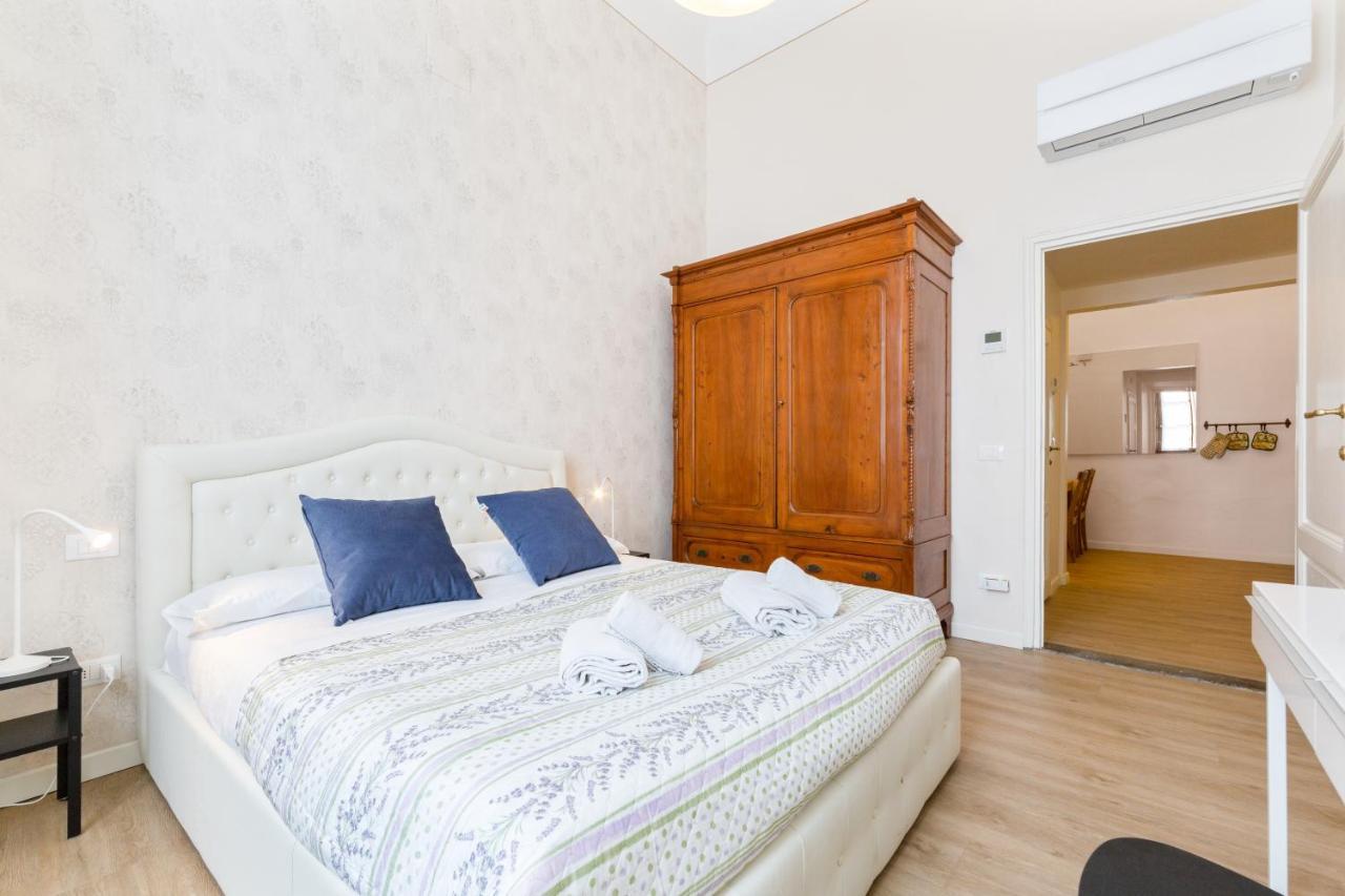 I Renai - Ponte Delle Grazie Modern Apartment Florence Extérieur photo
