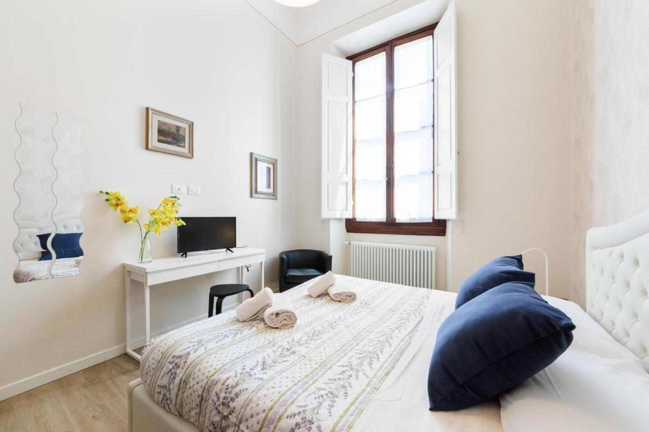 I Renai - Ponte Delle Grazie Modern Apartment Florence Extérieur photo